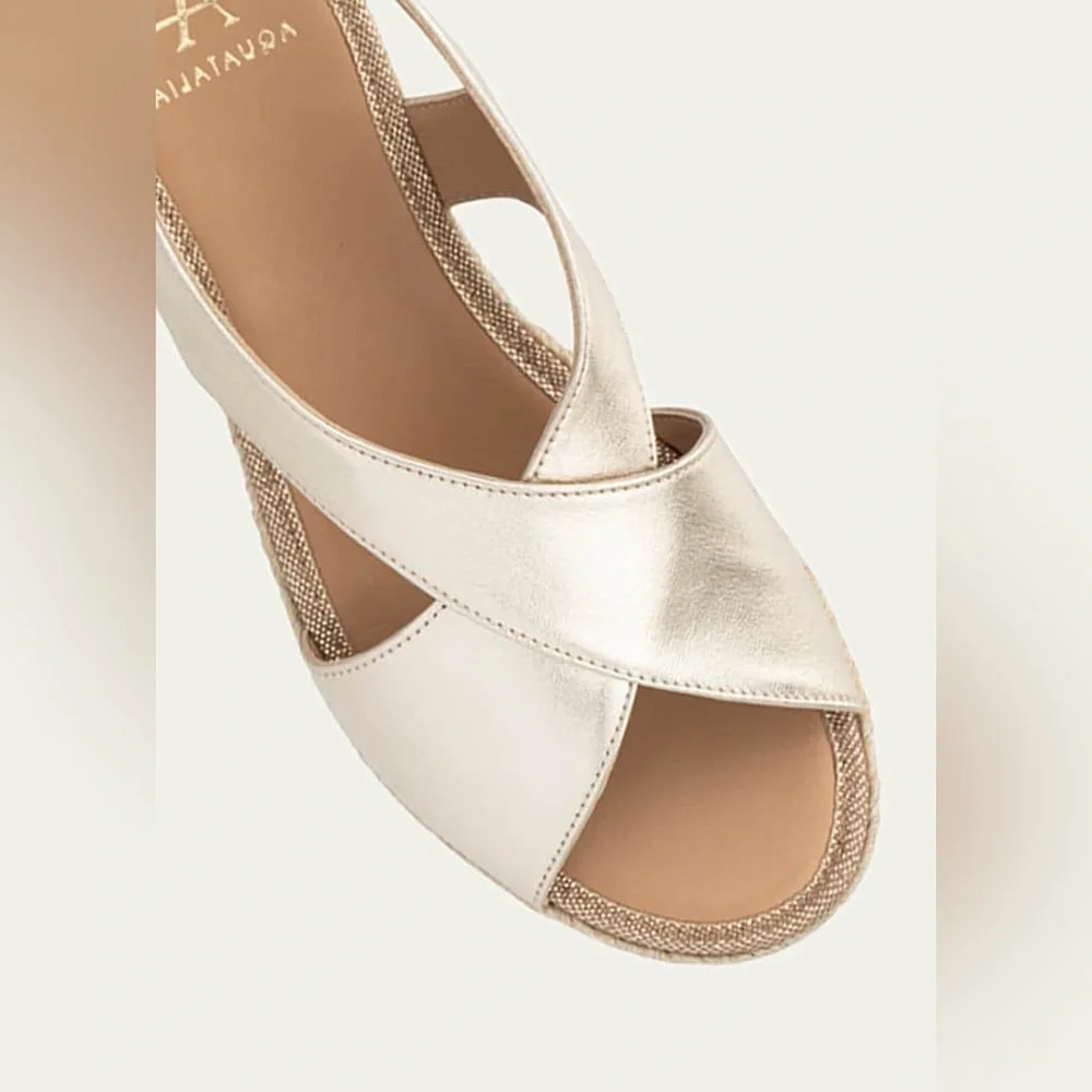 Aquatalia nwot adelina